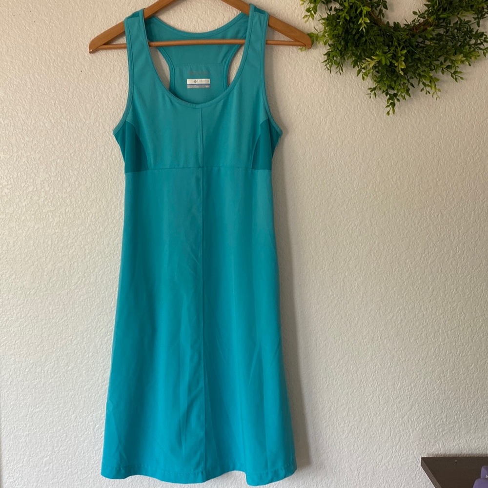 Columbia Omni Wick Blue Razor Back Dress Small